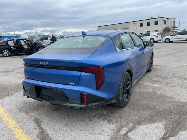 2025 Kia K4 - Photo 4
