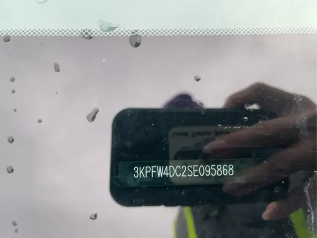 2025 Kia K4 - Photo 13