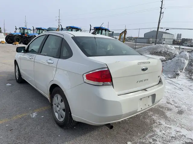 2011 Ford Focus - Photo 7