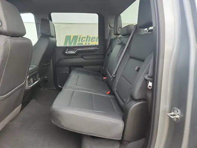 2024 GMC Sierra 2500HD - Photo 17