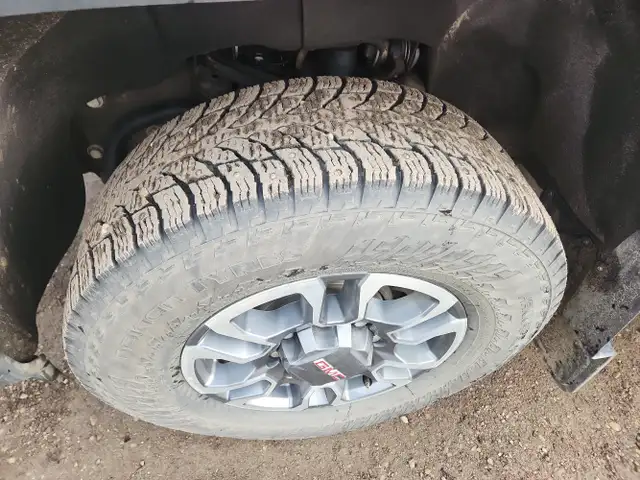 2024 GMC Sierra 2500HD - Photo 29