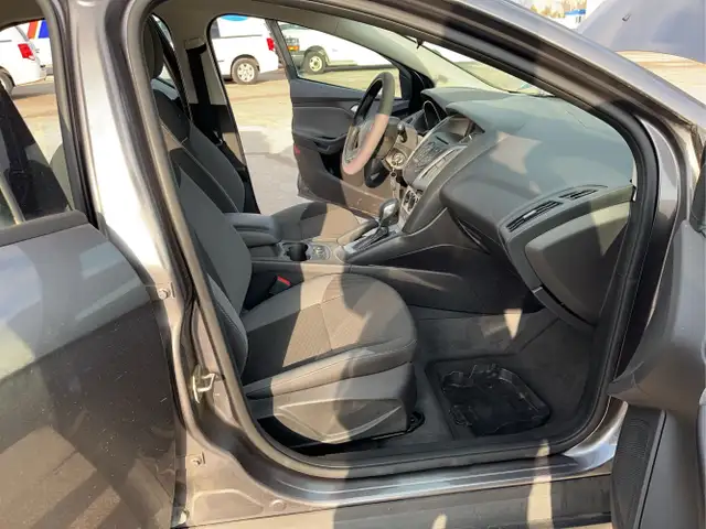 2014 Ford Focus - Photo 20