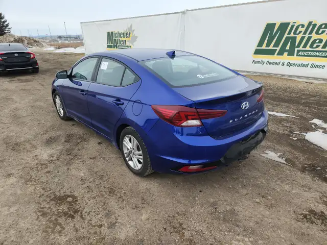 2019 Hyundai Elantra - Photo 3