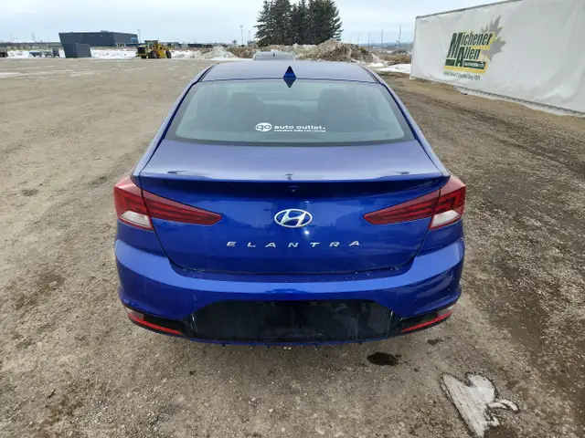 2019 Hyundai Elantra - Photo 6