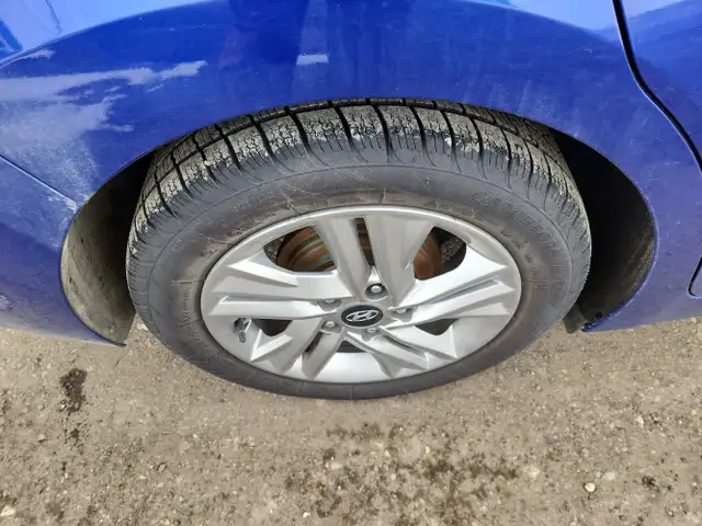 2019 Hyundai Elantra - Photo 11