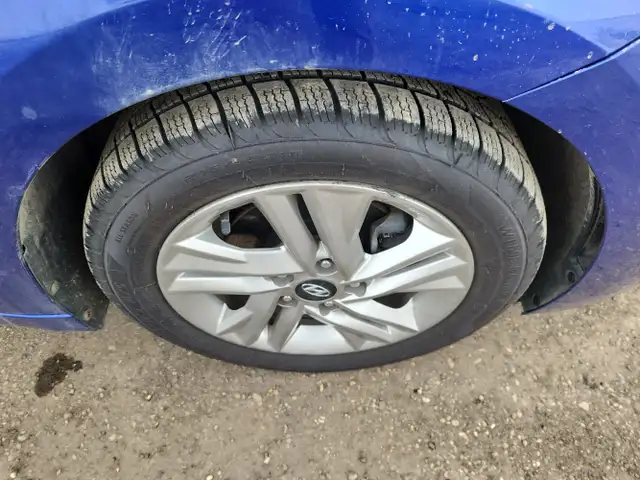 2019 Hyundai Elantra - Photo 12