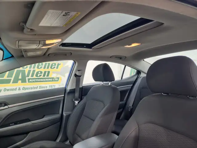 2019 Hyundai Elantra - Photo 15