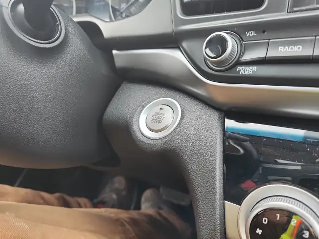 2019 Hyundai Elantra - Photo 25
