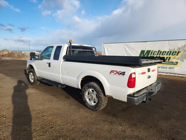 2015 Ford F-250 Super Duty - Photo 3