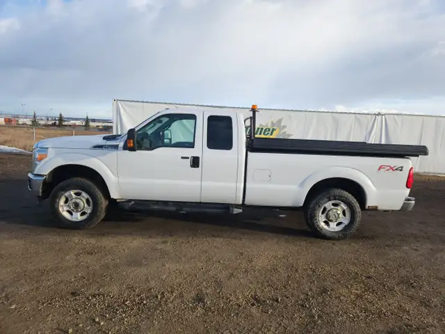 2015 Ford F-250 Super Duty - Photo 20