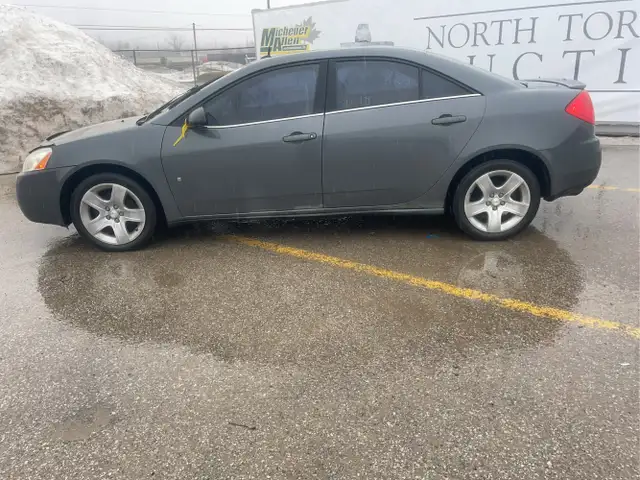 2009 Pontiac G6 - Photo 8