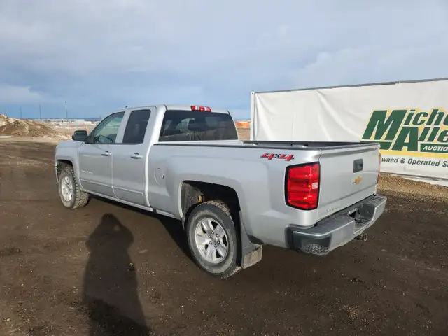 2018 Chevrolet Silverado 1500 - Photo 3