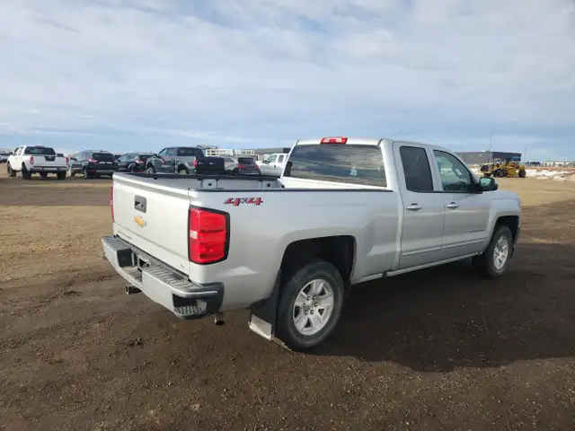 2018 Chevrolet Silverado 1500 - Photo 4