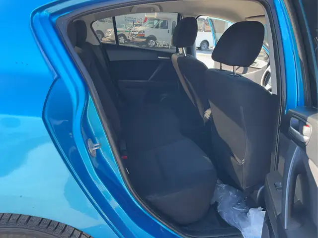 2010 Mazda MAZDA3 - Photo 18
