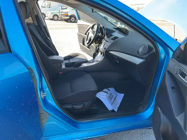 2010 Mazda MAZDA3 - Photo 19