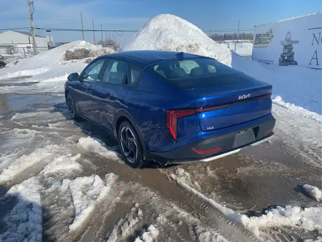 2025 Kia K4 - Photo 6