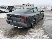 2025 Kia K4 - Photo 4