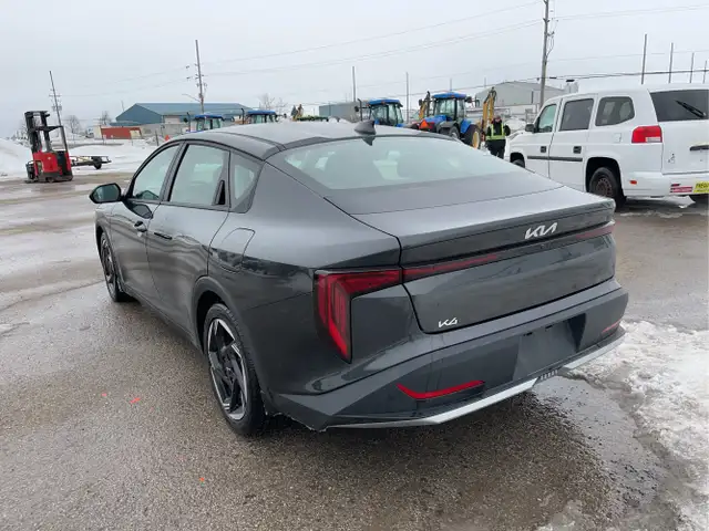 2025 Kia K4 - Photo 6