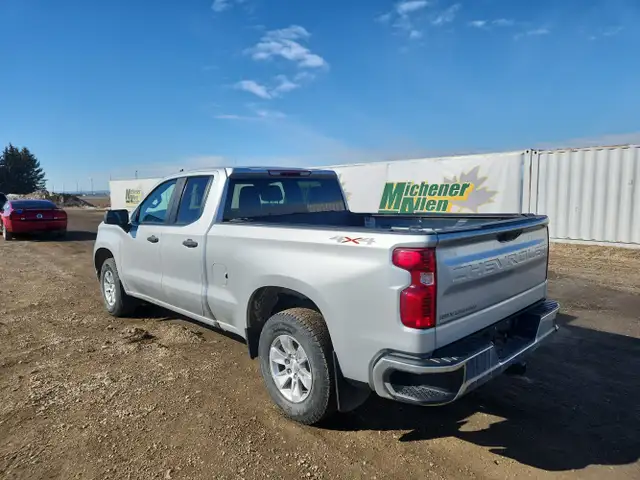 2022 Chevrolet Silverado 1500 - Photo 3
