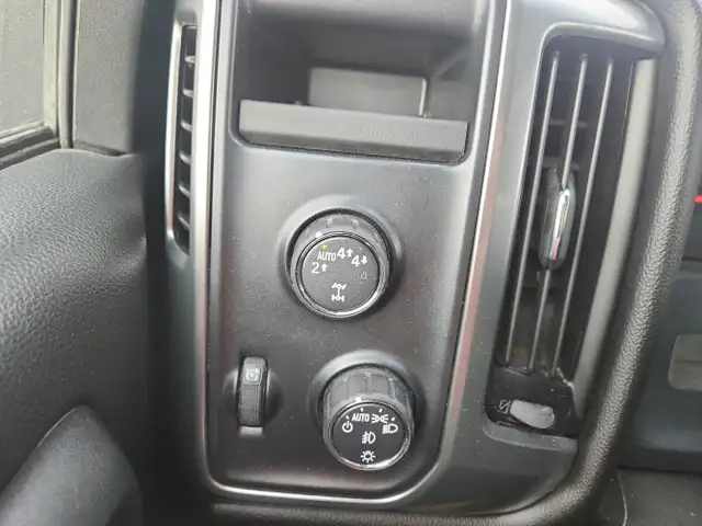 2018 Chevrolet Silverado 1500 - Photo 11