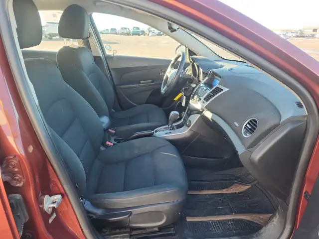 2012 Chevrolet Cruze - Photo 17