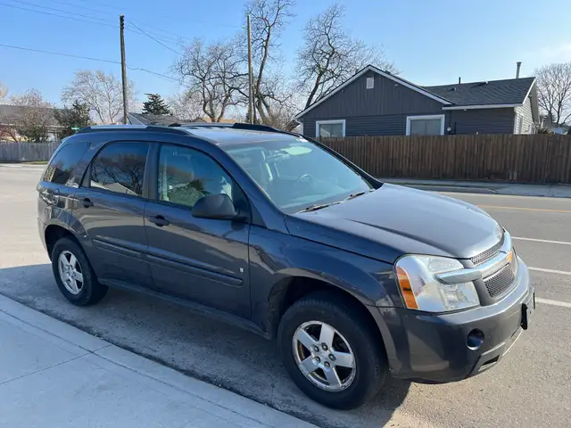 2007 Chevrolet Equinox - Photo 2