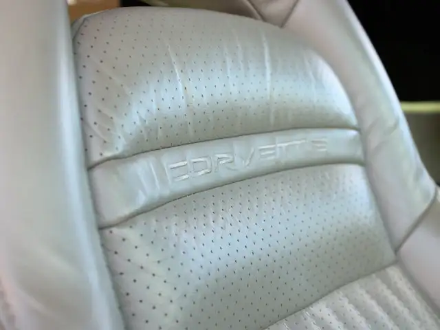 1997 Chevrolet Corvette Base | LS1 5.7L V8 | 345 HP | 6-Speed - Photo 22