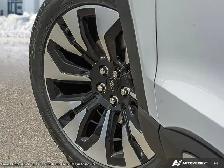 2026 Ford Explorer Platinum - Photo 8