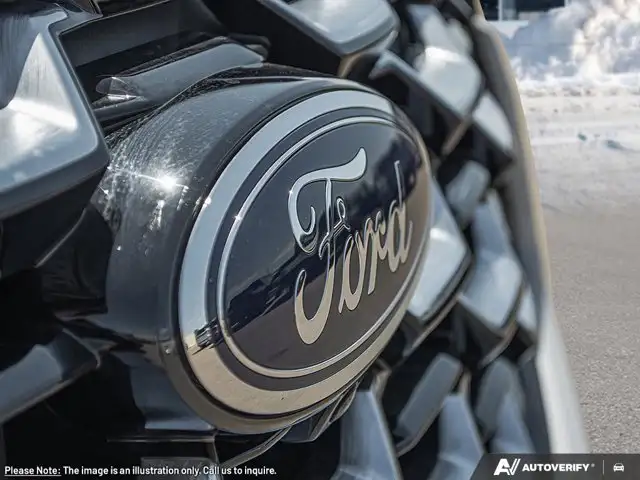 2026 Ford Explorer Platinum - Photo 9