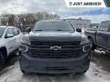 2024 Chevrolet Suburban RST 4WD | Heated Seats & Steering - Photo 2