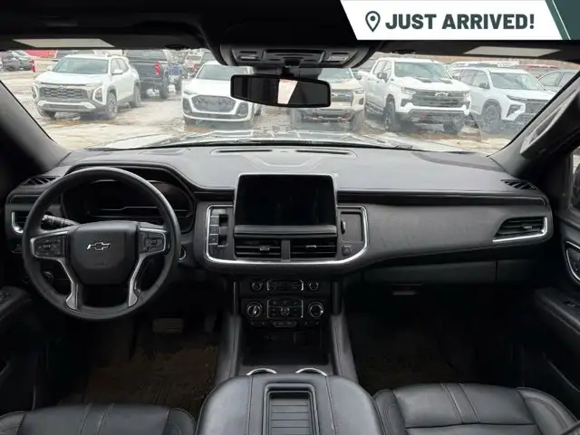 2024 Chevrolet Suburban RST 4WD | Heated Seats & Steering - Photo 4