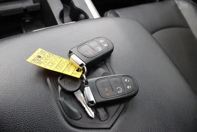 2016 RAM 2500 - Photo 24