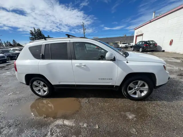2014 Jeep Compass North - Photo 4