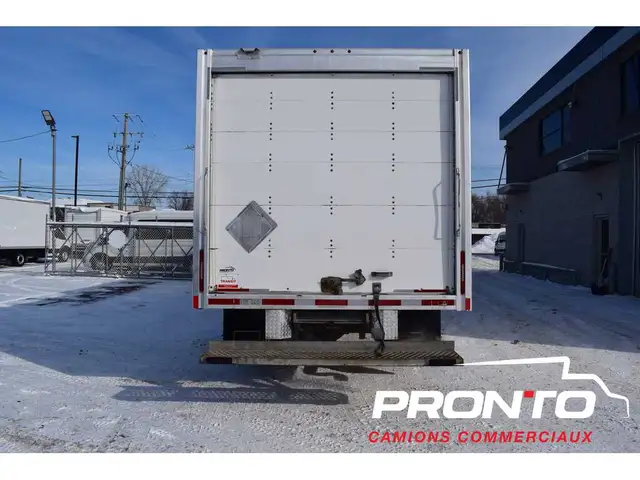 2020 Chevrolet Express Commercial Cutaway 3500  Cube 16 pieds - Photo 6