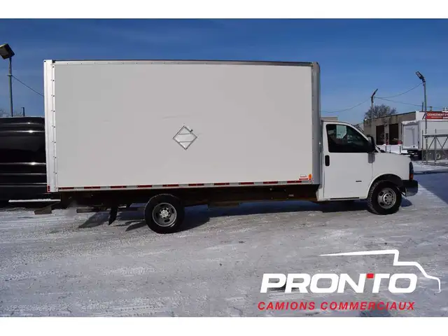 2020 Chevrolet Express Commercial Cutaway 3500  Cube 16 pieds - Photo 7