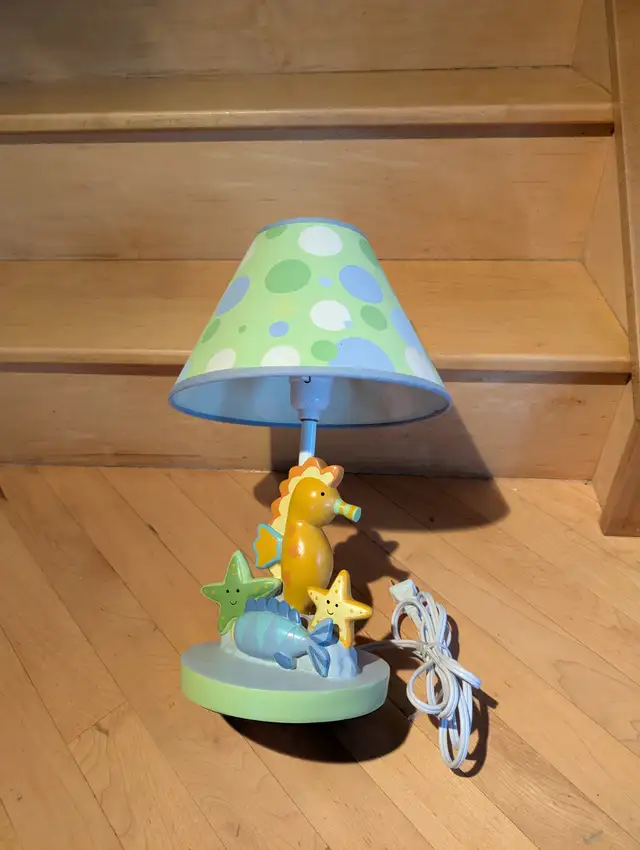 Like New Children’s Starfish & Seahorse Lamp - Photo 2