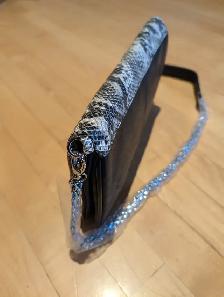 Gorgeous Le Chateau Folded Clutch Handbag - Photo 4