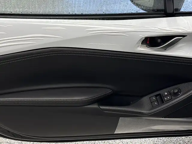 2026 Mazda MX-5 Miata - Photo 8