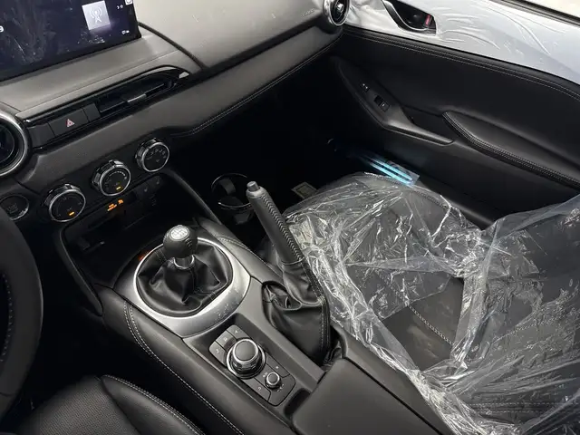 2026 Mazda MX-5 Miata - Photo 14