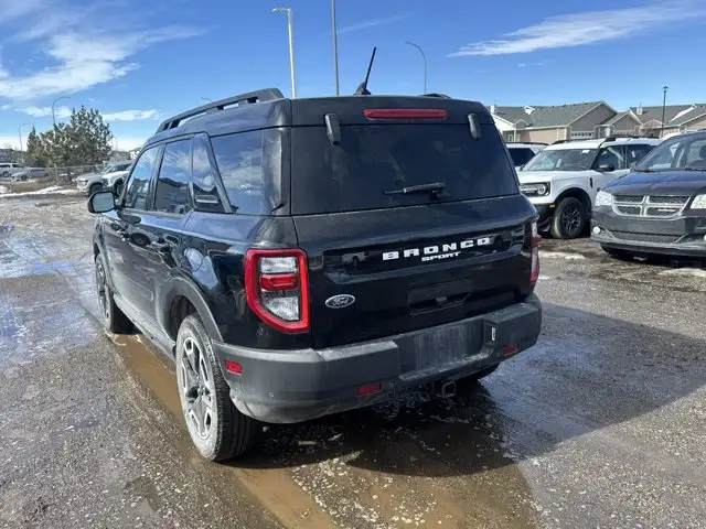 2023 Ford Bronco Sport Outer Banks - Photo 2