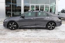 2017 Honda Civic Sedan 4dr CVT Touring - Photo 2