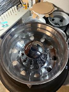 SUPER PRICE FOR A SUPER ALCOA 25.5/ 8.25