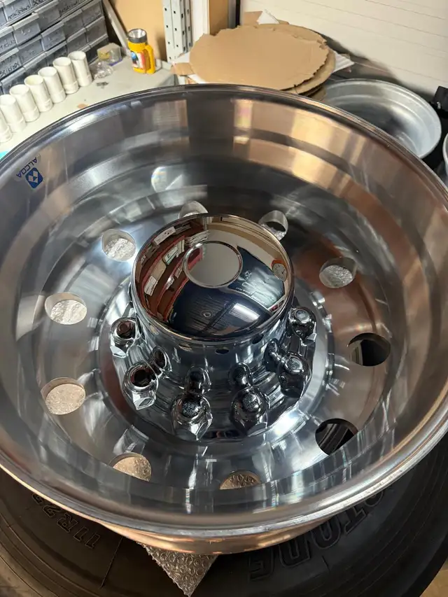 SUPER PRICE FOR A SUPER ALCOA 25.5/ 8.25 - Photo 3