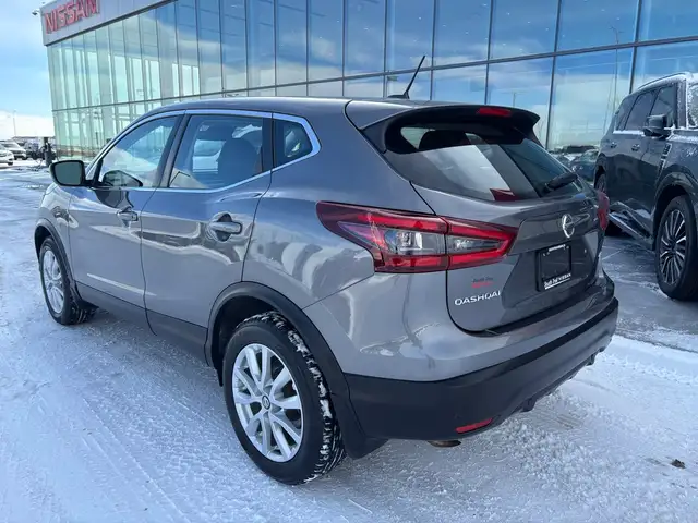 2022 Nissan Qashqai AWD S CVT • Accident Free CarFax • Backup Ca - Photo 4