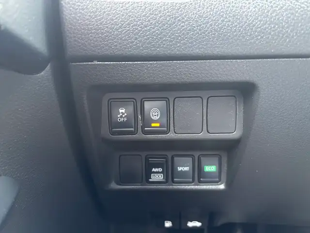 2022 Nissan Qashqai AWD S CVT • Accident Free CarFax • Backup Ca - Photo 13