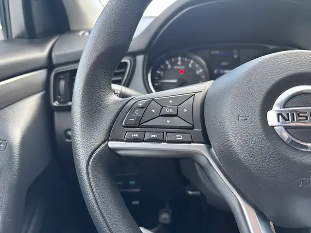 2022 Nissan Qashqai AWD S CVT • Accident Free CarFax • Backup Ca - Photo 14