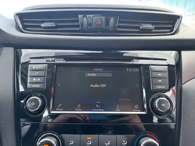 2022 Nissan Qashqai AWD S CVT • Accident Free CarFax • Backup Ca - Photo 17