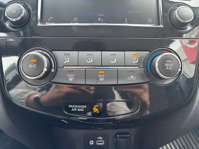 2022 Nissan Qashqai AWD S CVT • Accident Free CarFax • Backup Ca - Photo 19