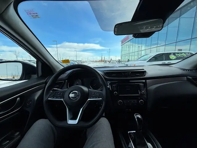 2022 Nissan Qashqai AWD S CVT • Accident Free CarFax • Backup Ca - Photo 22