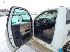 2012 Dodge Ram 5500 - Photo 9